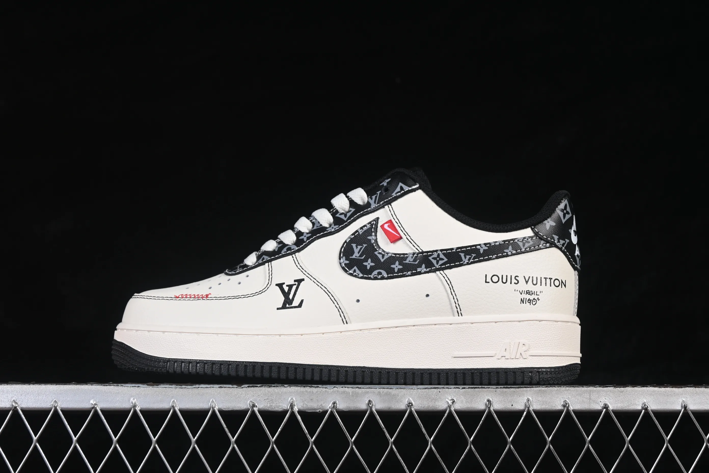 All categories Nk Air Force 1 Air Force series Nk Air Force 1 Low Air Force low-top Nike Air Force 1'07 Low co-branded old pattern Air Force 1 low-top casual sneakers LV2288-002